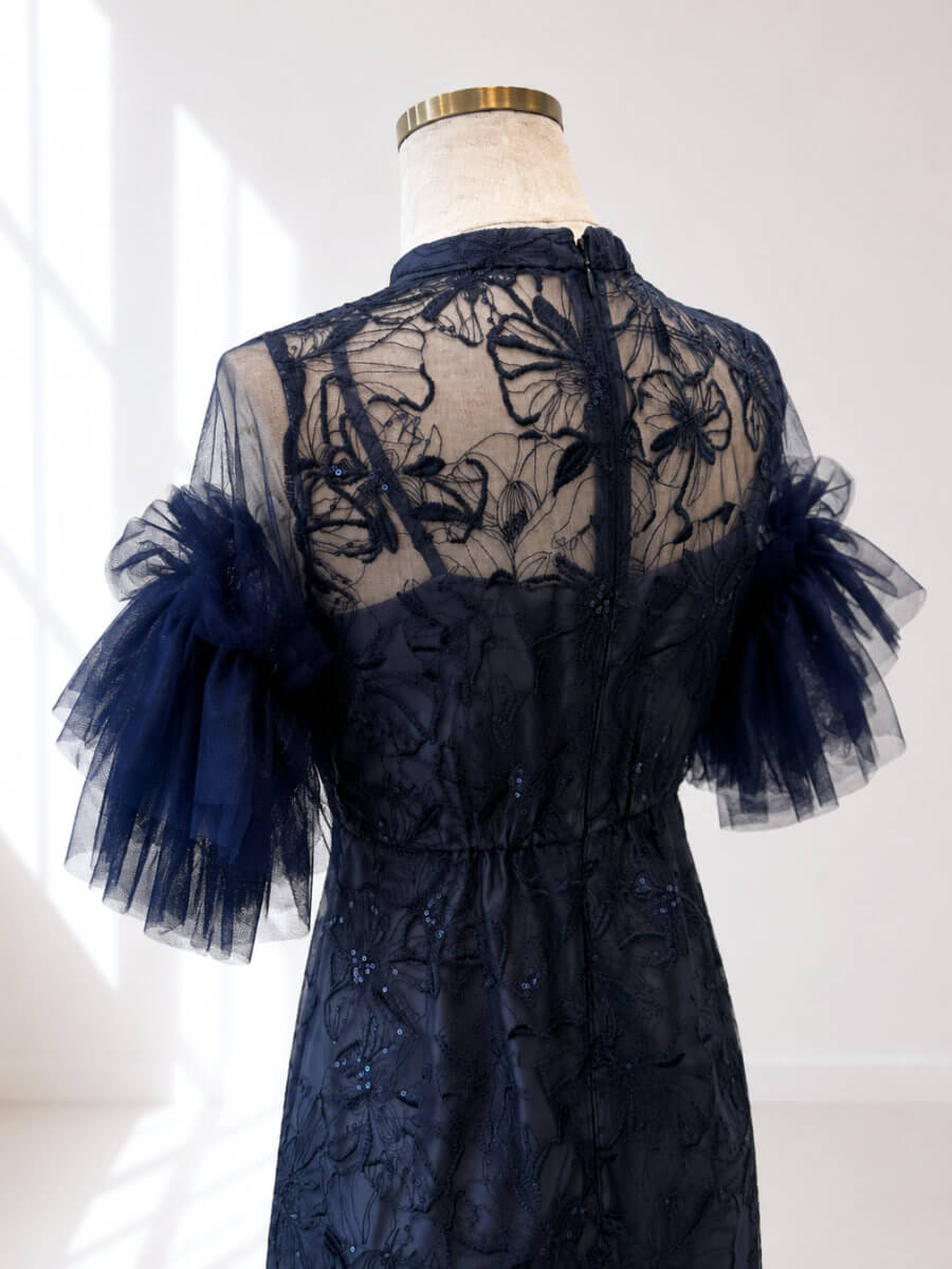 my closet / key neck embroidery dress Lnv