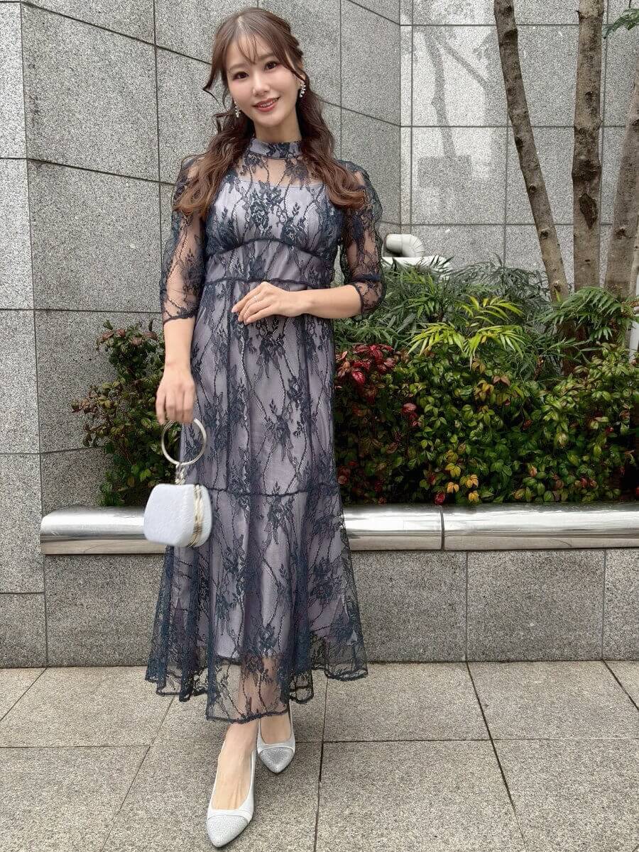 人気のネイビードレス